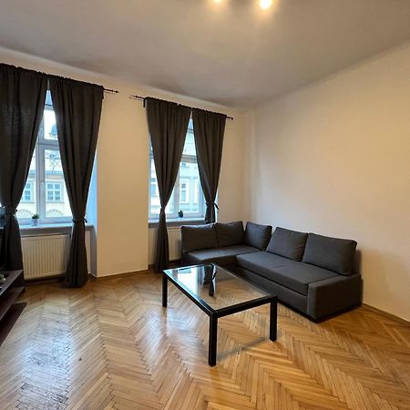 Apartament Rodzinny 14 Cracovia Esterno foto