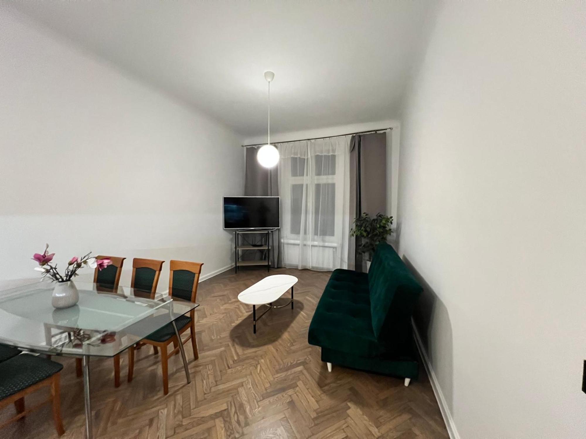 Apartament Rodzinny 14 Cracovia Esterno foto